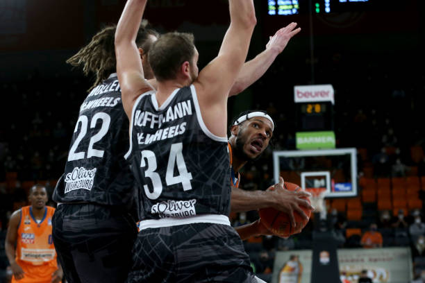 然不足以支 然不足以支